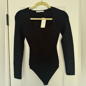 Black sweater Abercrombie & Fitch bodysuit